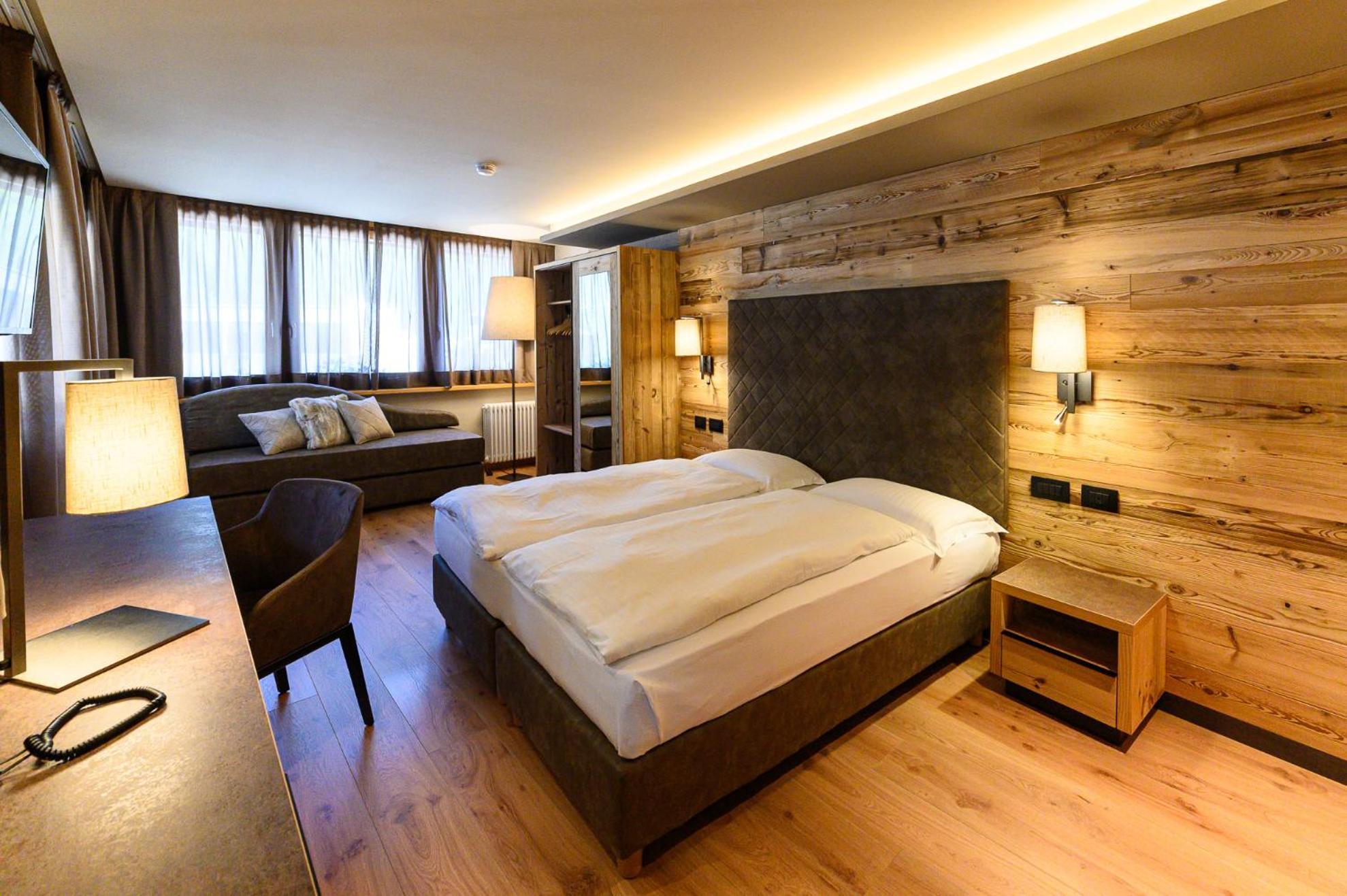 Hotel Crozzon มาดอนนาดีกัมปิโญ ภายนอก รูปภาพ